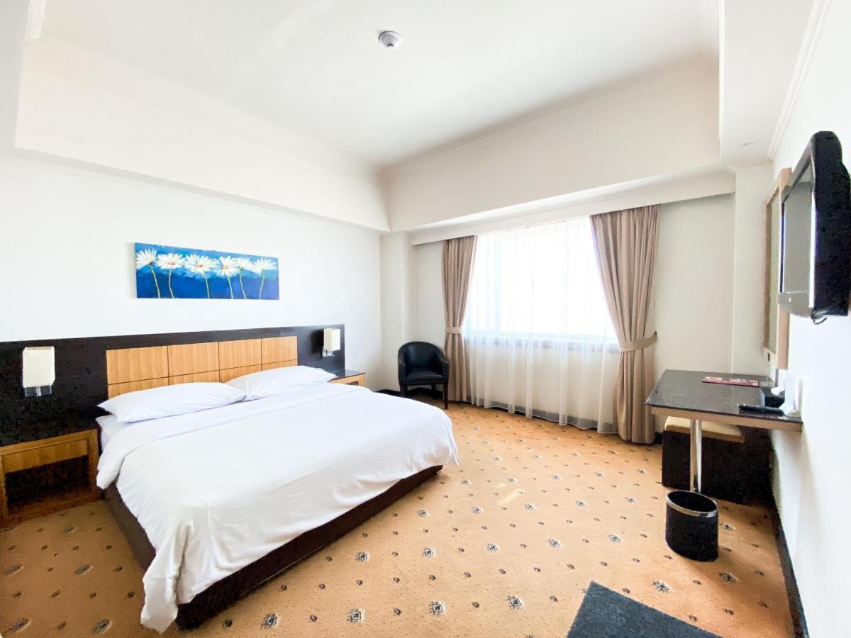 Hotel Orchardz Jayakarta Zewnętrze zdjęcie