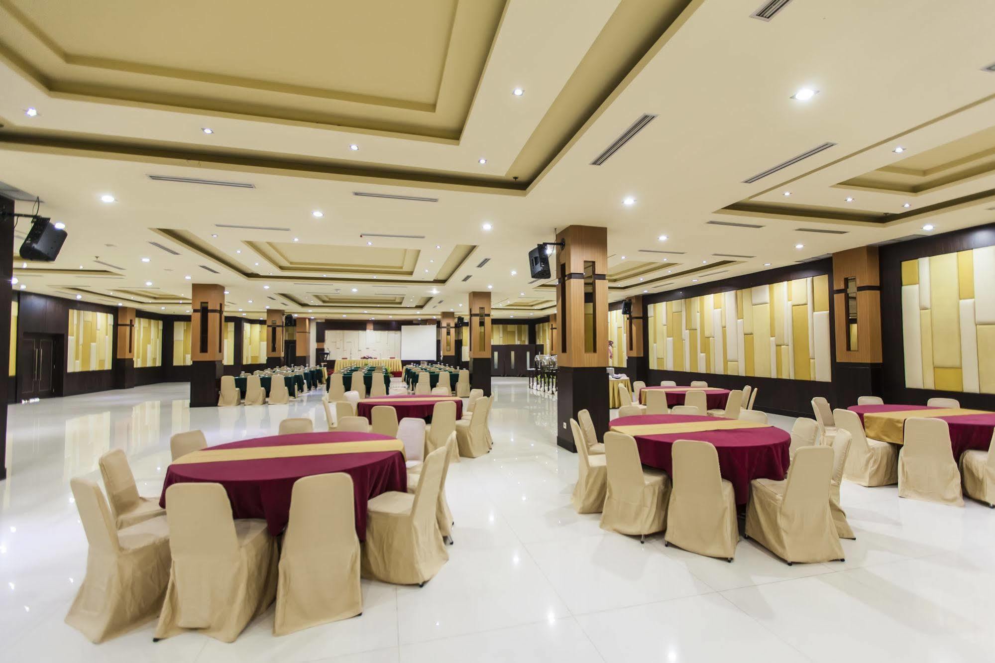 Hotel Orchardz Jayakarta Zewnętrze zdjęcie